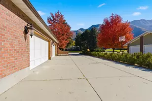 39 Northridge Way, Sandy, UT 84092 - Photo 37