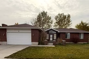 929 W Brandermill Cv, Murray, UT 84123 - Photo 1