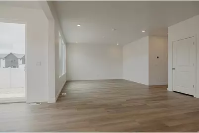 3006 N Lone Pine St #642, Eagle Mountain, UT 84005 - Photo 5