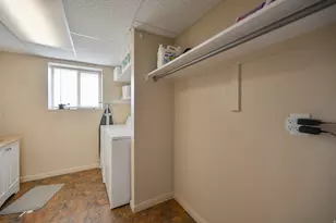 725 N Fox Run Dr E, Tooele, UT 84074 - Photo 19