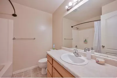 725 N Fox Run Dr E, Tooele, UT 84074 - Photo 15