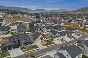 478 N Woodland Rd, Saratoga Springs, UT 84045 - Photo 7