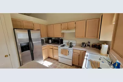 2853 W 12075 S, Riverton, UT 84065 - Photo 9