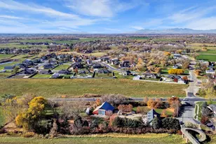 1917 W 250 N, Marriott-Slaterville City, UT 84404 - Photo 35