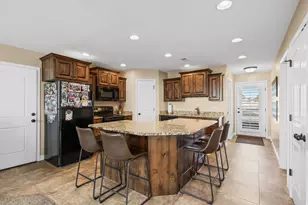 2154 W 2700 S, Syracuse, UT 84075 - Photo 43