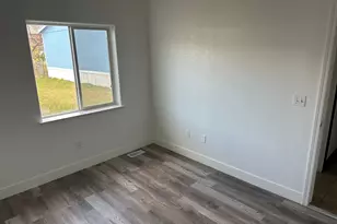 265 N Mindella Way, Layton, UT 84041 - Photo 17