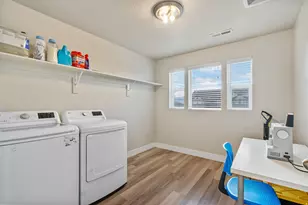 1154 N Golden Spoke Dr, Spanish Fork, UT 84660 - Photo 25