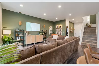 194 E Bliss Dr S, Saratoga Springs, UT 84045 - Photo 9