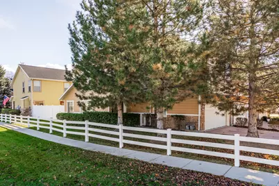 9413 S Purple Lilac Ln S, Sandy, UT 84070 - Photo 23