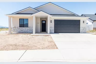 1148 N Yucca St, Cedar City, UT 84721 - Photo 1