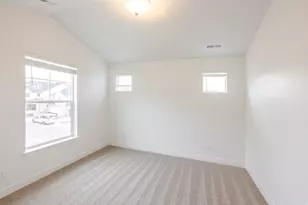 871 N Pugh Ln, Saratoga Springs, UT 84045 - Photo 9