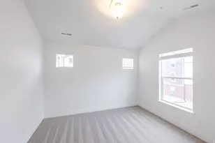 871 N Pugh Ln, Saratoga Springs, UT 84045 - Photo 9