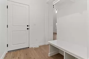 1526 E Livi Ln, Saratoga Springs, UT 84043 - Photo 15