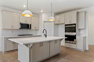 1526 E Livi Ln, Saratoga Springs, UT 84043 - Photo 13