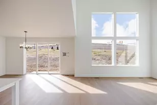 2719 N Blue Dawn Ln, Saratoga Springs, UT 84045 - Photo 9