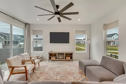 867 N 2125 W, Layton, UT 84041 - Photo 13