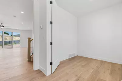 1263 Crest Dale Ln S, Santaquin, UT 84655 - Photo 11