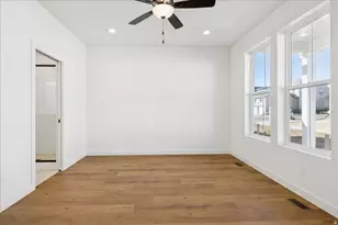 6782 W Docksider Dr, South Jordan, UT 84009 - Photo 13