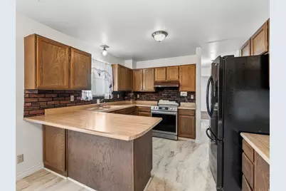 1041 W 600 S, Orem, UT 84058 - Photo 11