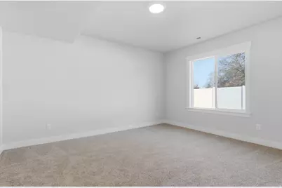 677 E 800 S St S, Springville, UT 84663 - Photo 11