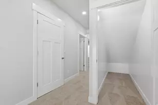 677 E 800 S St S, Springville, UT 84663 - Photo 7