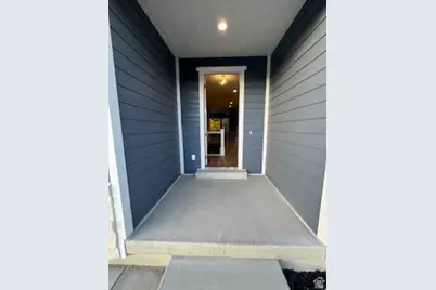 677 E 800 S St S, Springville, UT 84663 - Photo 3