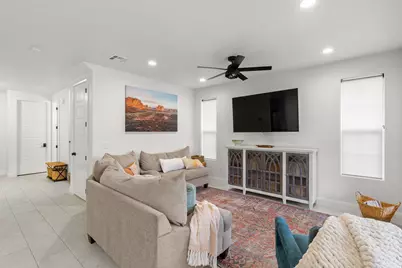 2388 E Cascada Way, Washington, UT 84780 - Photo 3