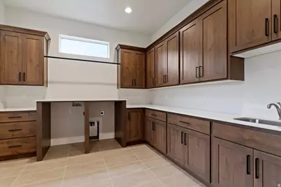 442 W Randys Ct, Farmington, UT 84025 - Photo 23