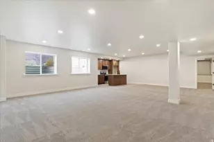 442 W Randys Ct, Farmington, UT 84025 - Photo 33