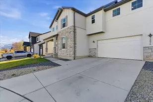 4896 S Snarr Haven Ct W, Taylorsville, UT 84129 - Photo 5