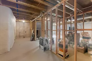 4896 S Snarr Haven Ct W, Taylorsville, UT 84129 - Photo 35