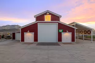 2628 E Prairie View Dr, Eagle Mountain, UT 84005 - Photo 31