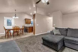 335 S 400 W, Tremonton, UT 84337 - Photo 5