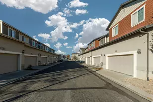 1349 S Mountain Crest Dr W, Woods Cross, UT 84087 - Photo 35