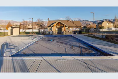 1349 S Mountain Crest Dr W, Woods Cross, UT 84087 - Photo 37