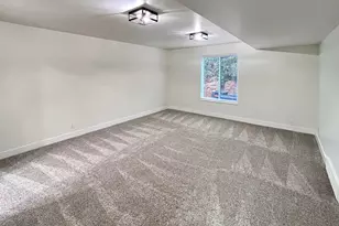 4953 S Eastridge Ln, Salt Lake City, UT 84117 - Photo 17