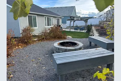 2887 S Greenhead Dr W, Saratoga Springs, UT 84045 - Photo 35