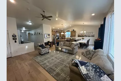 2887 S Greenhead Dr W, Saratoga Springs, UT 84045 - Photo 9