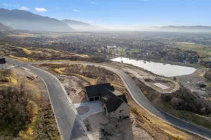 204 S Troy St, Mapleton, UT 84664 - Photo 51