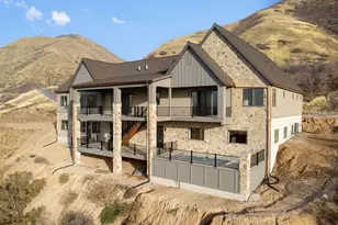 204 S Troy St, Mapleton, UT 84664 - Photo 55