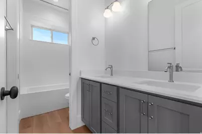 204 S Troy St, Mapleton, UT 84664 - Photo 33