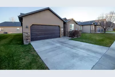 472 E 640 S, Vernal, UT 84078 - Photo 3
