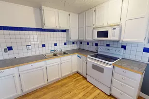 715 E Liberty Bell Ct, Big Water, UT 84741 - Photo 5