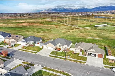 2444 N Hooded Crane Cir #11, Clinton, UT 84015 - Photo 37