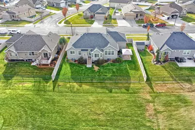 2444 N Hooded Crane Cir #11, Clinton, UT 84015 - Photo 41