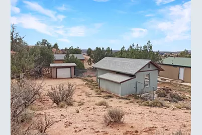 4441 E Red Cliffs Dr E, Kanab, UT 84741 - Photo 9