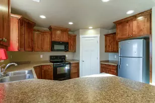 315 W Leann Way, Ogden, UT 84404 - Photo 9