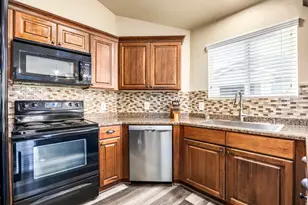 116 E Resaca Dr, Sandy, UT 84070 - Photo 5