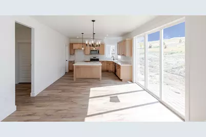 2733 N Blue Dawn Ln #2241, Saratoga Springs, UT 84045 - Photo 5