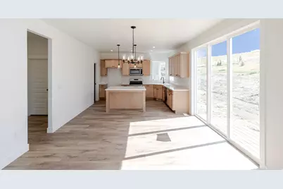2733 N Blue Dawn Ln #2241, Saratoga Springs, UT 84045 - Photo 3